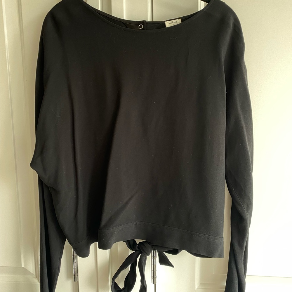 Aritzia  Scoop-neck Long sleeved blouse - Size M